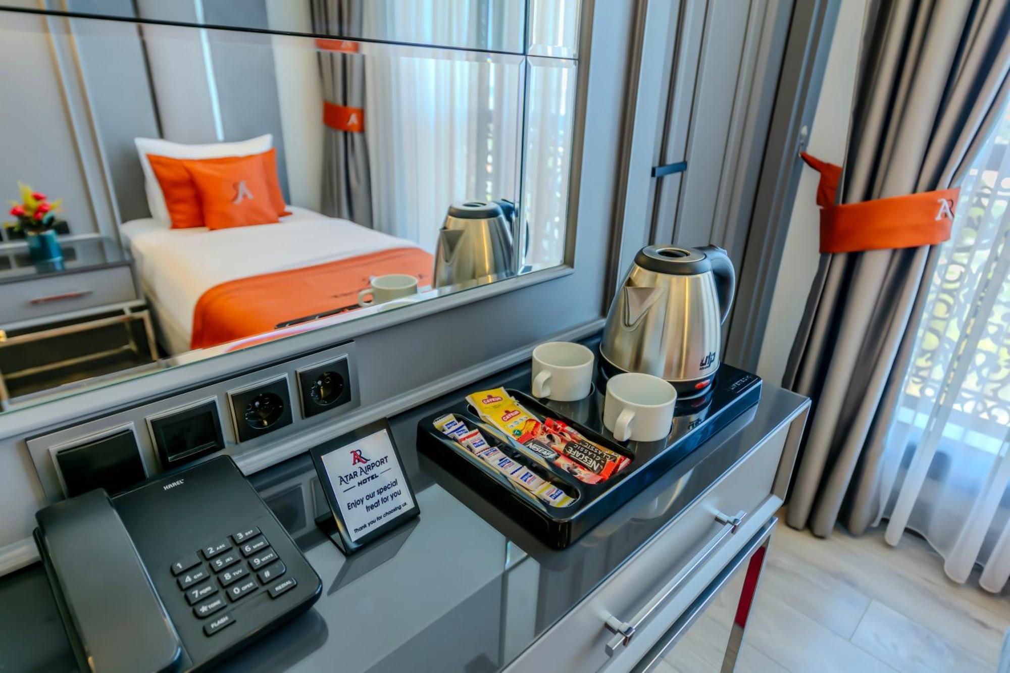 Atar Airport Hotel - Spa & Wellness Arnavutkoy Exteriör bild