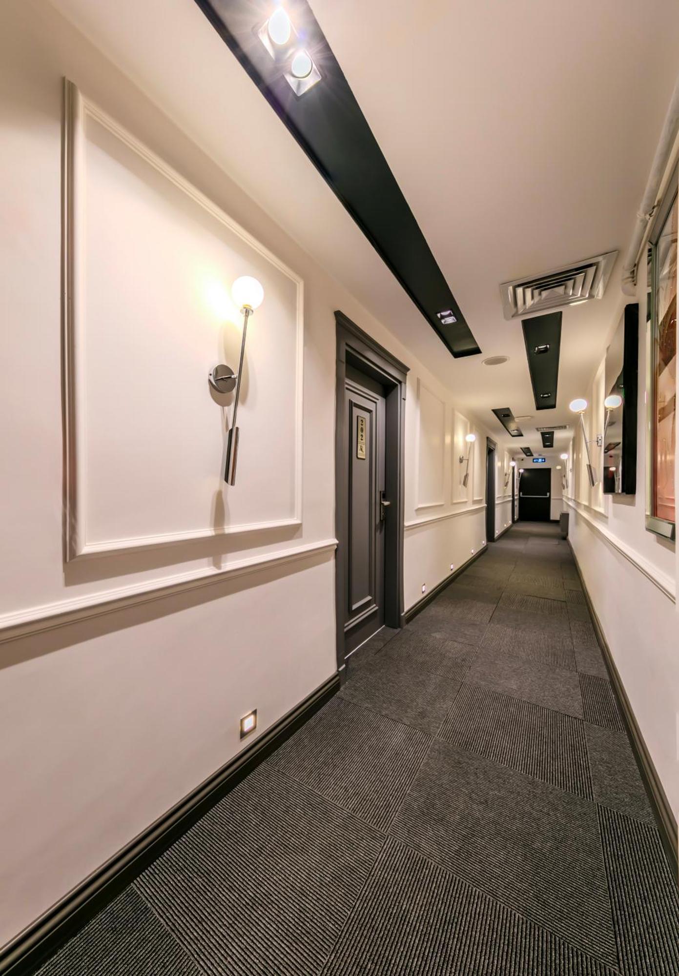 Atar Airport Hotel - Spa & Wellness Arnavutkoy Exteriör bild